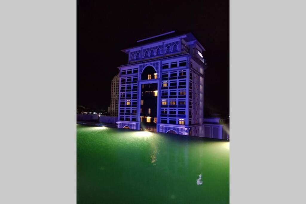Mizrai Troika Homestay With Kota Bharu City View Exteriör bild